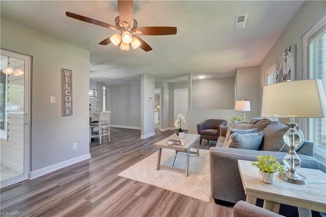641 Orangewood DR, Virginia Beach, VA 23453