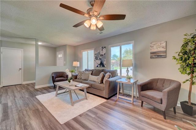 641 Orangewood DR, Virginia Beach, VA 23453