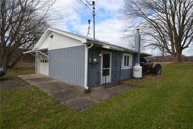 6111 Austin Road, Arcadia, NY 14513