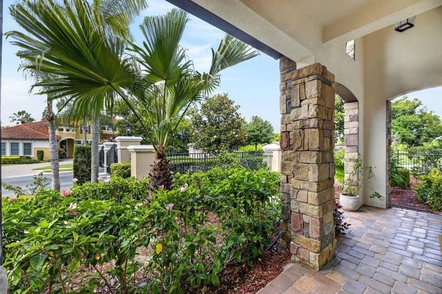 1823 BELLA CASA COURT, Tampa, FL 33618