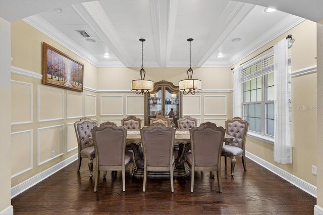 1823 BELLA CASA COURT, Tampa, FL 33618
