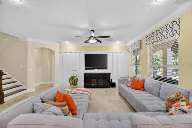 1823 BELLA CASA COURT, Tampa, FL 33618