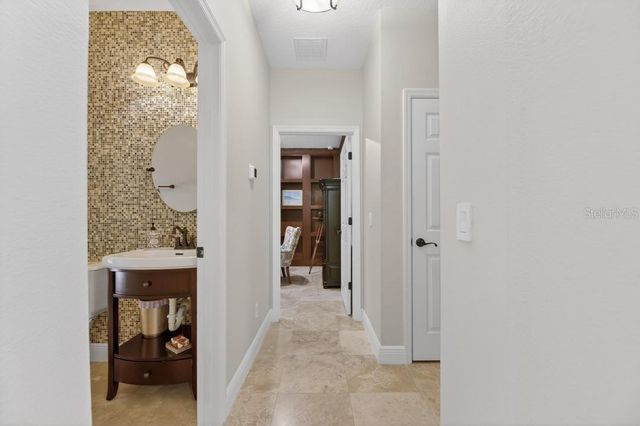 1823 BELLA CASA COURT, Tampa, FL 33618