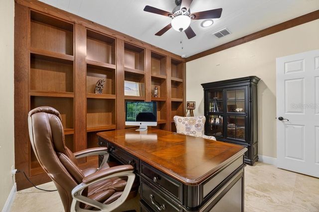 1823 BELLA CASA COURT, Tampa, FL 33618