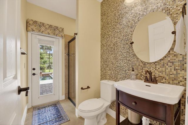 1823 BELLA CASA COURT, Tampa, FL 33618