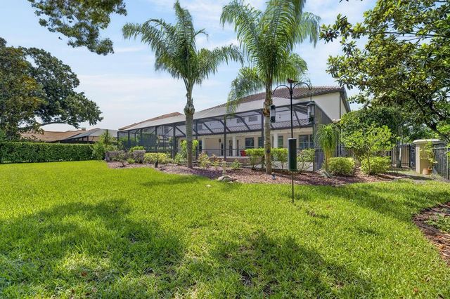 1823 BELLA CASA COURT, Tampa, FL 33618
