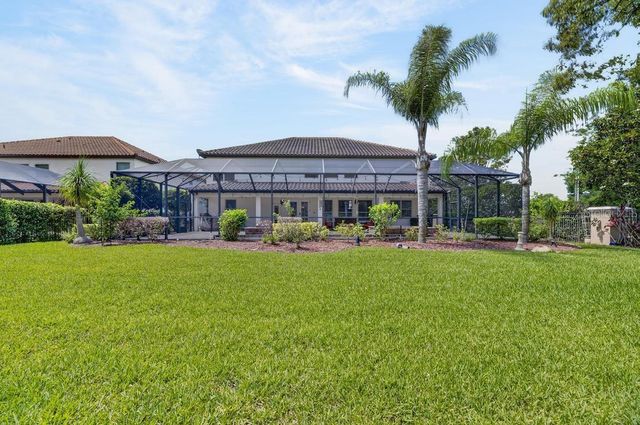 1823 BELLA CASA COURT, Tampa, FL 33618