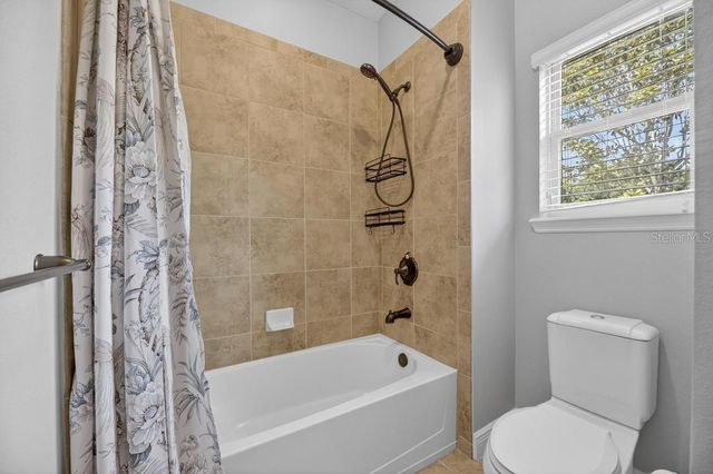 1823 BELLA CASA COURT, Tampa, FL 33618