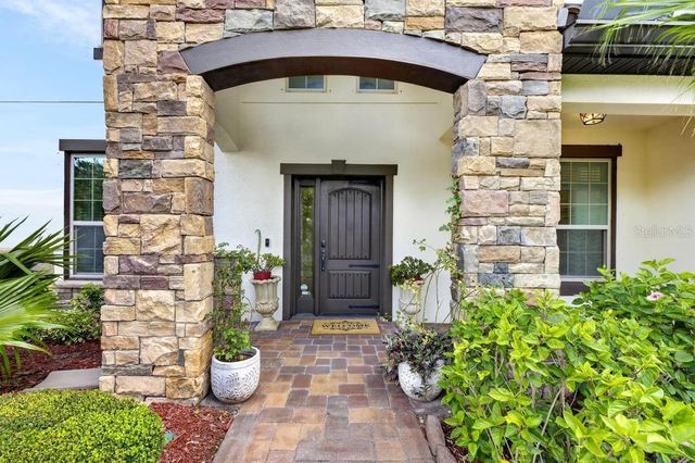 1823 BELLA CASA COURT, Tampa, FL 33618