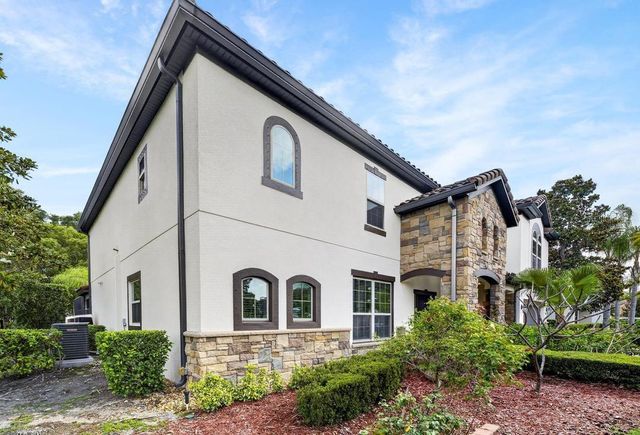 1823 BELLA CASA COURT, Tampa, FL 33618