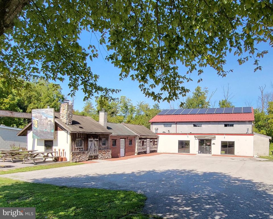 1954 YORK RD, Gettysburg, PA 17325