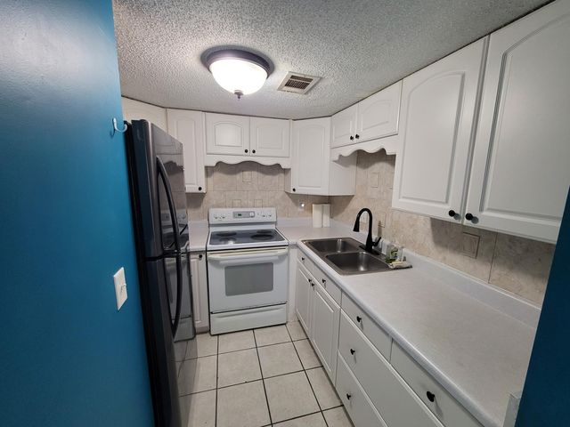 308 SW Miracle Strip Parkway UNIT 17B, Fort Walton Beach, FL 32548