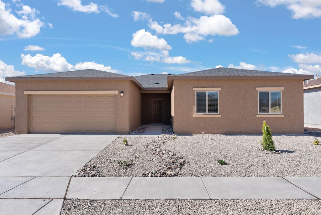 811 Calle De Las Rosas SW, Belen, NM 87002