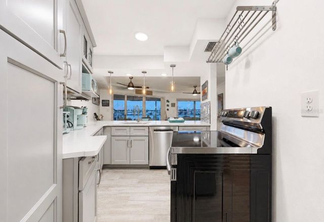 205 DOLPHIN POINT 4, Clearwater Beach, FL 33767