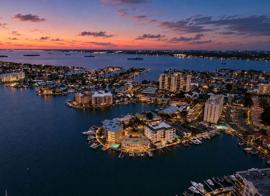 205 DOLPHIN POINT 4, Clearwater Beach, FL 33767