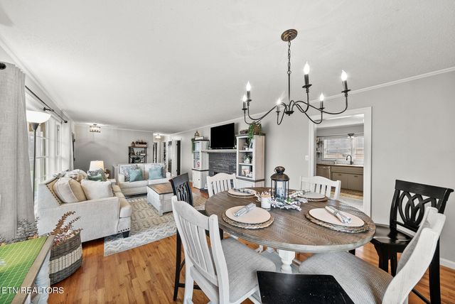 448 Woolsey Rd, Harriman, TN 37748