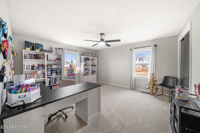 448 Woolsey Rd, Harriman, TN 37748