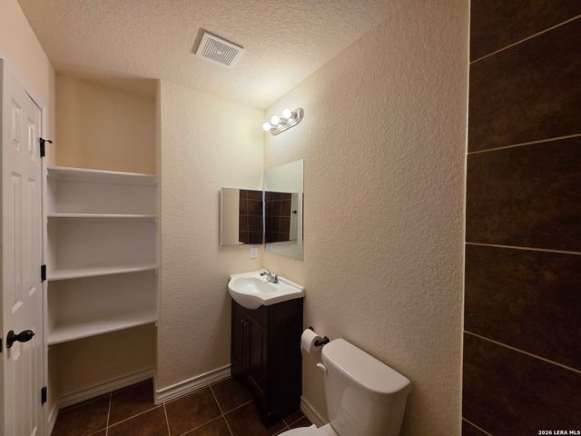 16836 Showdown Path Unit 3, Selma, TX 78154