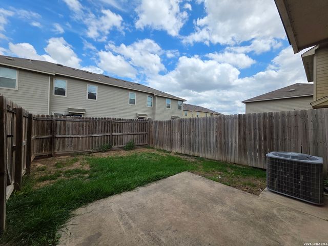 16836 Showdown Path Unit 3, Selma, TX 78154