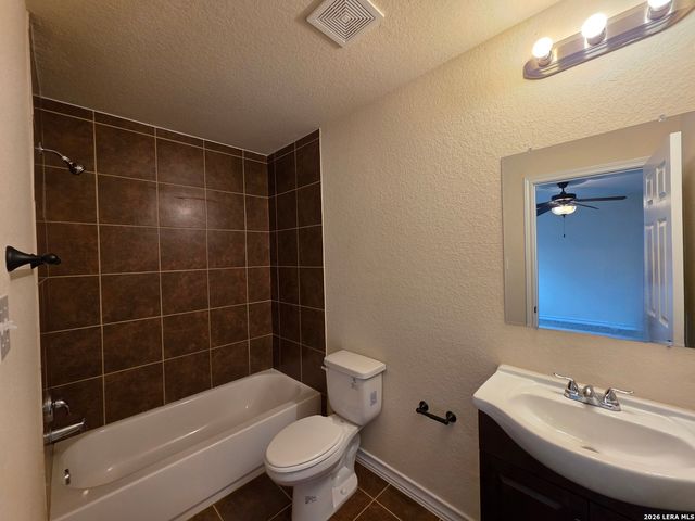 16836 Showdown Path Unit 3, Selma, TX 78154