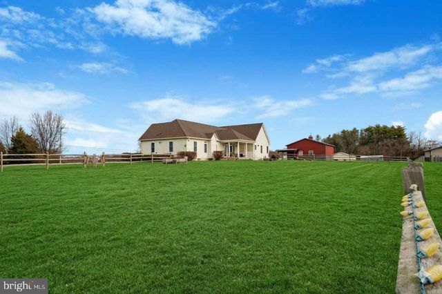 706 KINGS HWY, Mannington, NJ 08079