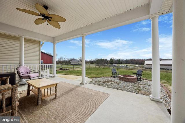 706 KINGS HWY, Mannington, NJ 08079