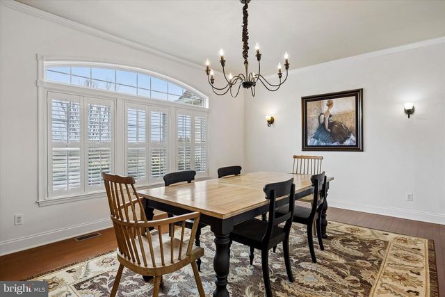 706 KINGS HWY, Mannington, NJ 08079