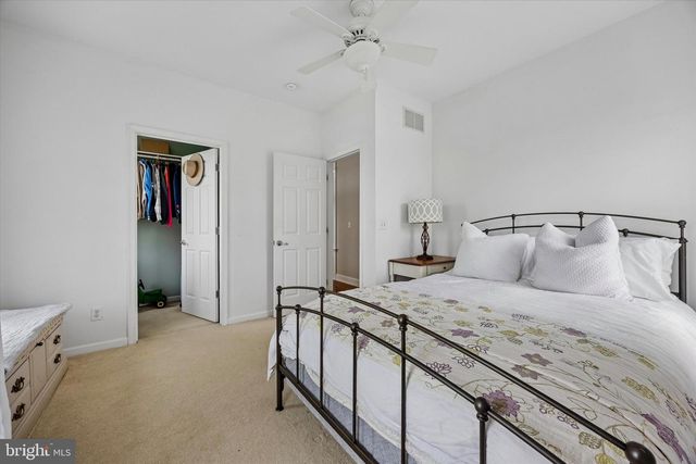 706 KINGS HWY, Mannington, NJ 08079