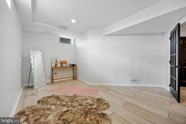 706 KINGS HWY, Mannington, NJ 08079