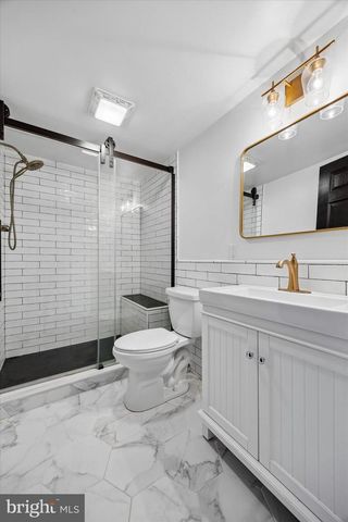 706 KINGS HWY, Mannington, NJ 08079