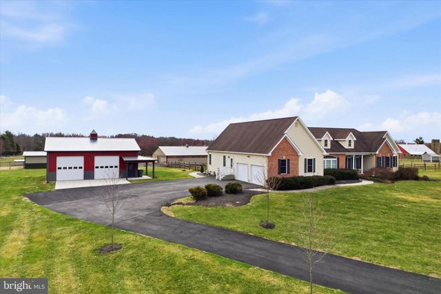 706 KINGS HWY, Mannington, NJ 08079