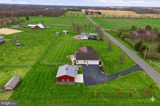 706 KINGS HWY, Mannington, NJ 08079