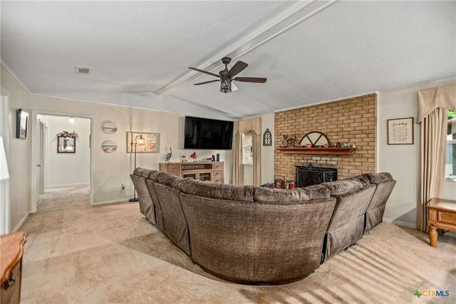 300 Green Avenue, Palacios, TX 77465