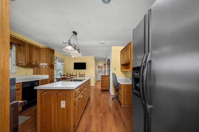 448 County Line Rd, Lynchburg, TN 37352