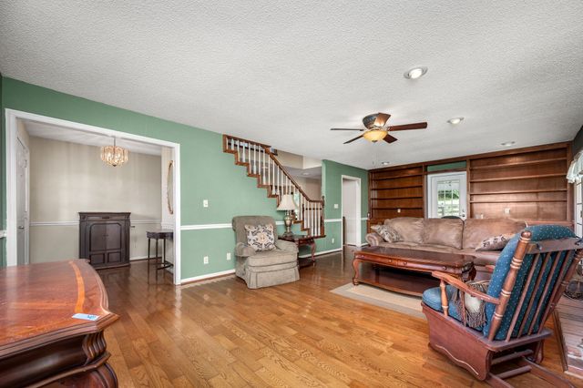448 County Line Rd, Lynchburg, TN 37352