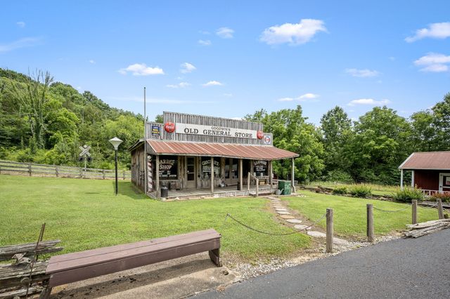 448 County Line Rd, Lynchburg, TN 37352
