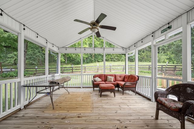 448 County Line Rd, Lynchburg, TN 37352