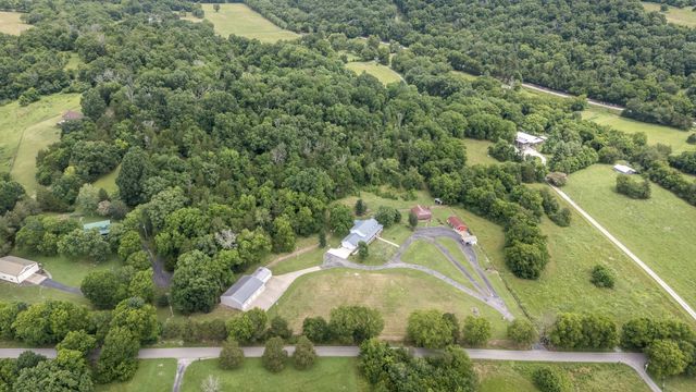 448 County Line Rd, Lynchburg, TN 37352