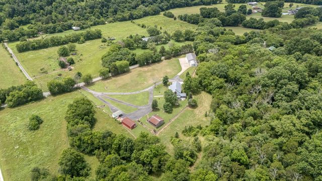 448 County Line Rd, Lynchburg, TN 37352