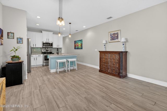 402 11TH Avenue S, Jacksonville Beach, FL 32250
