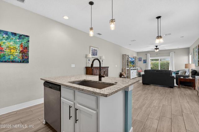 402 11TH Avenue S, Jacksonville Beach, FL 32250