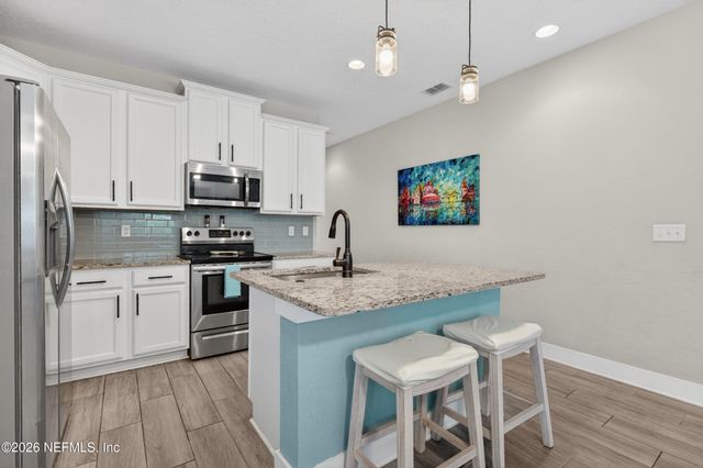 402 11TH Avenue S, Jacksonville Beach, FL 32250
