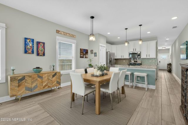 402 11TH Avenue S, Jacksonville Beach, FL 32250