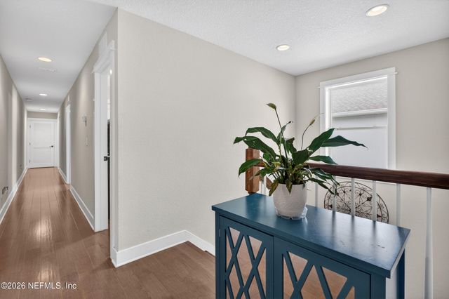 402 11TH Avenue S, Jacksonville Beach, FL 32250