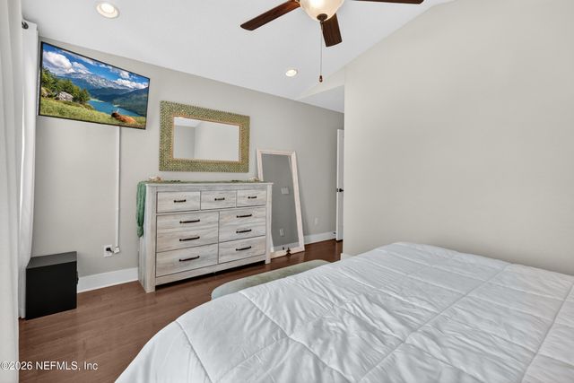 402 11TH Avenue S, Jacksonville Beach, FL 32250