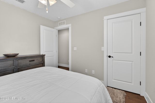 402 11TH Avenue S, Jacksonville Beach, FL 32250