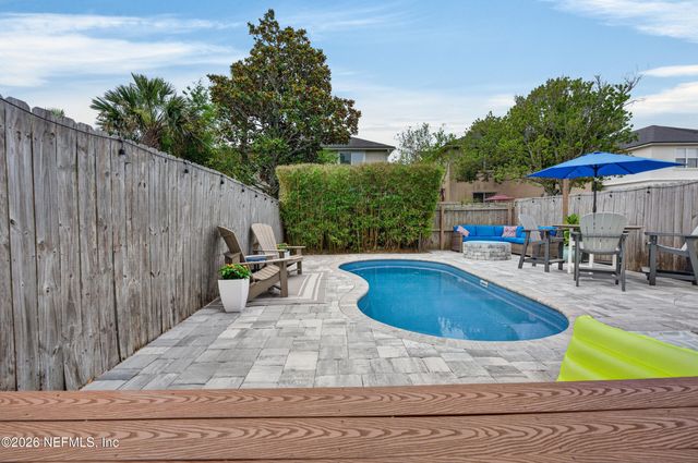 402 11TH Avenue S, Jacksonville Beach, FL 32250