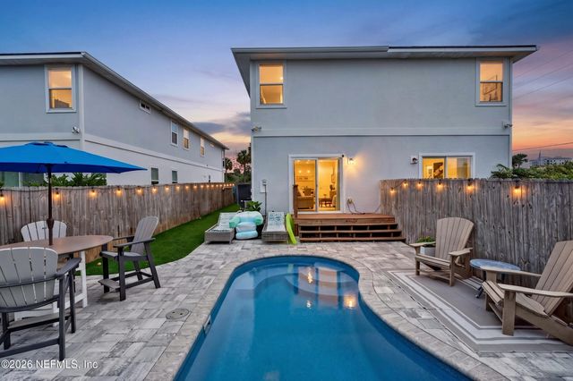 402 11TH Avenue S, Jacksonville Beach, FL 32250