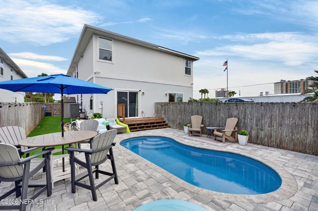 402 11TH Avenue S, Jacksonville Beach, FL 32250