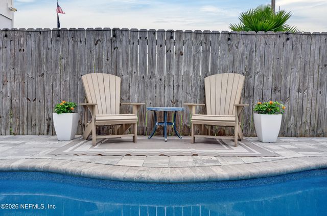 402 11TH Avenue S, Jacksonville Beach, FL 32250
